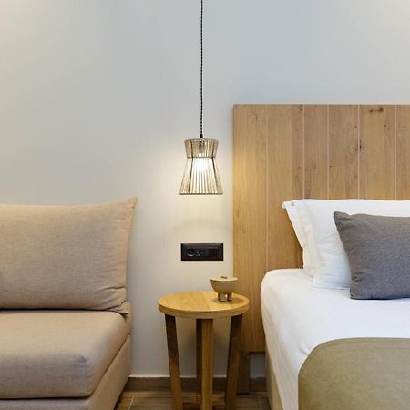 Akrotiri Beach Resort Hotel Paleokastritsa Exterior foto A pendant light
