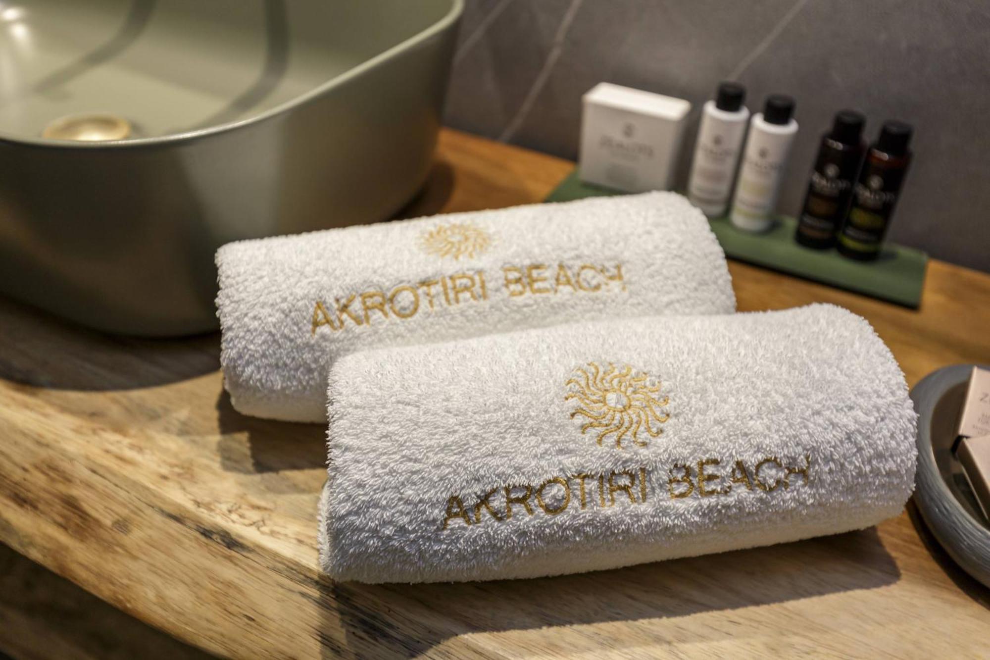 Akrotiri Beach Resort Hotel Paleokastritsa Exterior foto Akerofin Beach towels