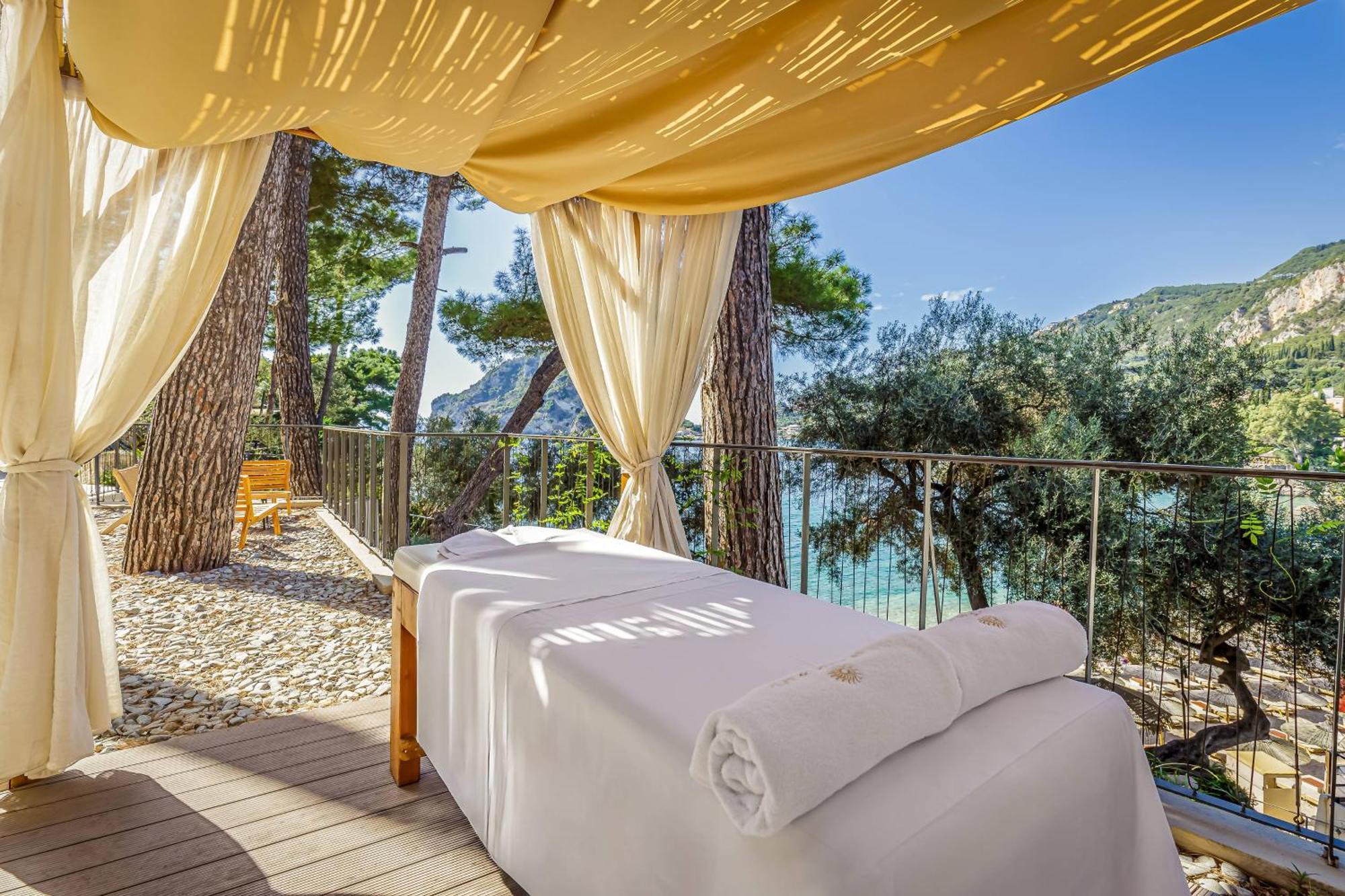 Akrotiri Beach Resort Hotel Paleokastritsa Exterior foto Spa at Amanzoega